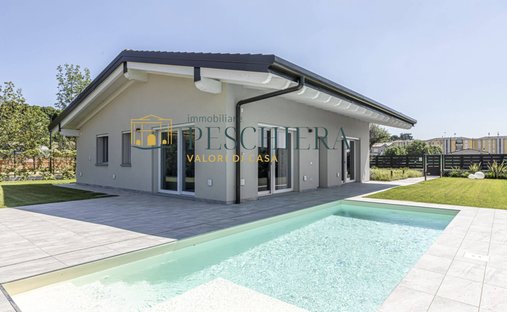 Villa in Pozzolengo, Lombardy, Italy 1
