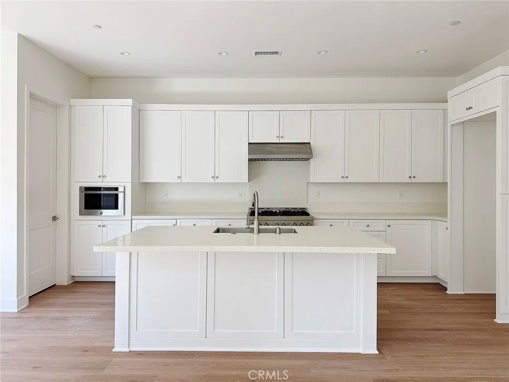 Condo in Irvine, California, United States 2 - 18016290