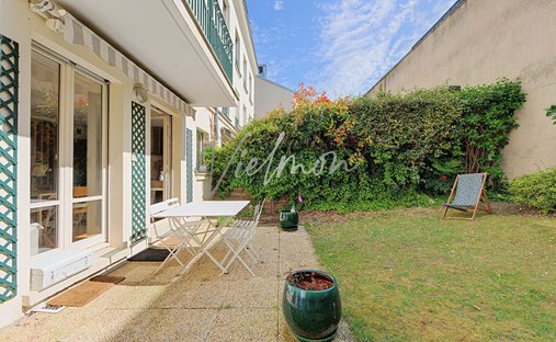 Apartment in Forêt, Saint-Germain-en-Laye, France 1