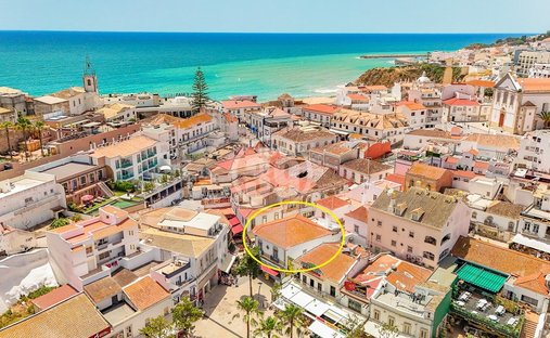 Apartment in Praia dos Pescadores, Olhos de Agua, Portugal 1