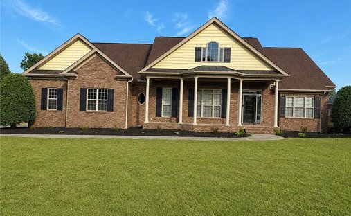 House in Walkertown, North Carolina, United States 1