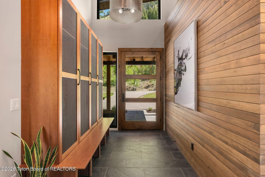 House in Jackson, Wyoming, United States 3 - 18017823