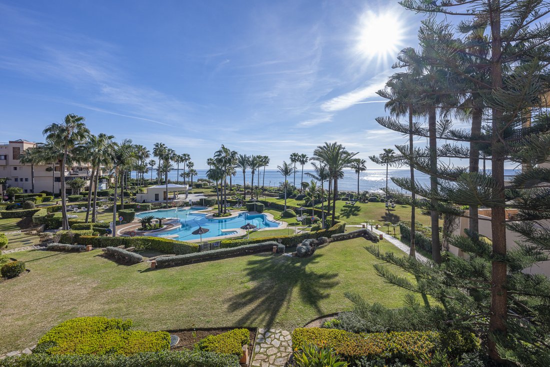 Apartment in Estepona, Andalusia, Spain 2 - 17347011