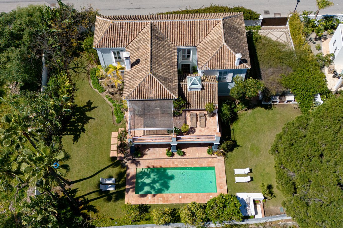 Villa in Estepona, Andalusia, Spain 2 - 16562140