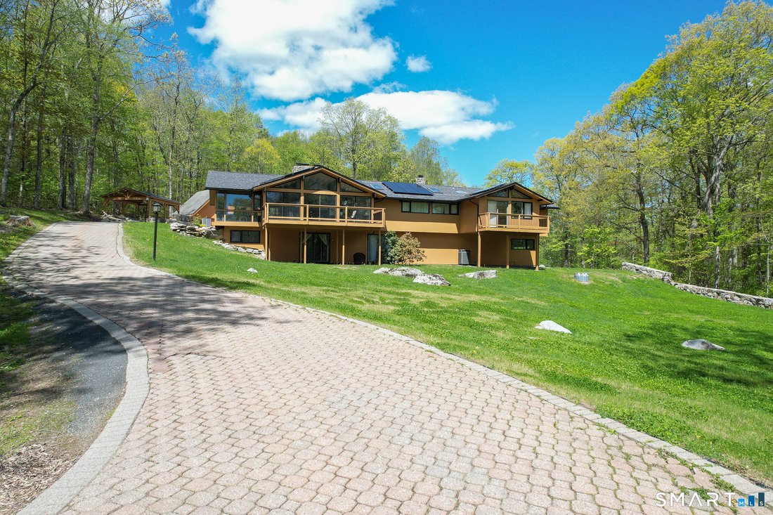 House in Torrington, Connecticut, United States 5 - 18015625
