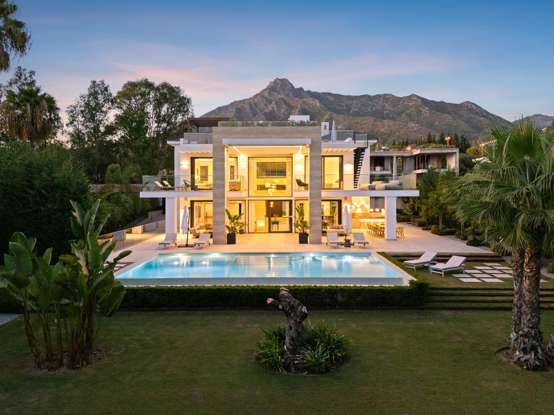 Villa in Marbella, Andalusia, Spain 1 - 16672518