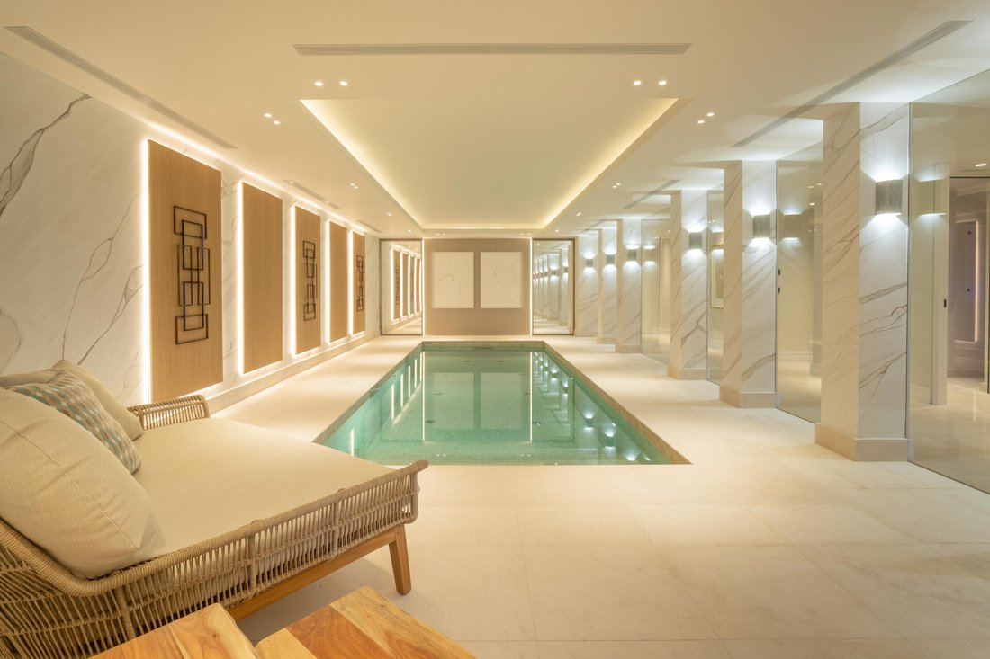 Villa in La Quinta, Benahavis, Andalusia 4 - 15709625