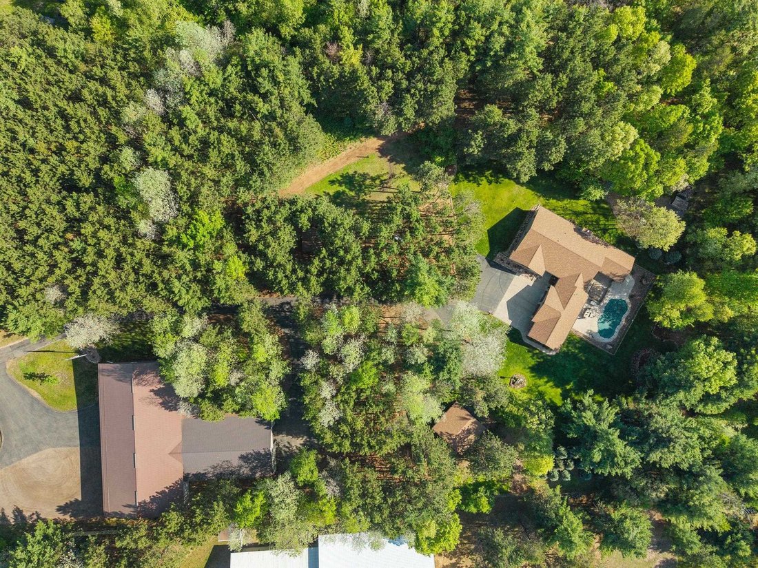 House in Nekoosa, Wisconsin, United States 3 - 18021403