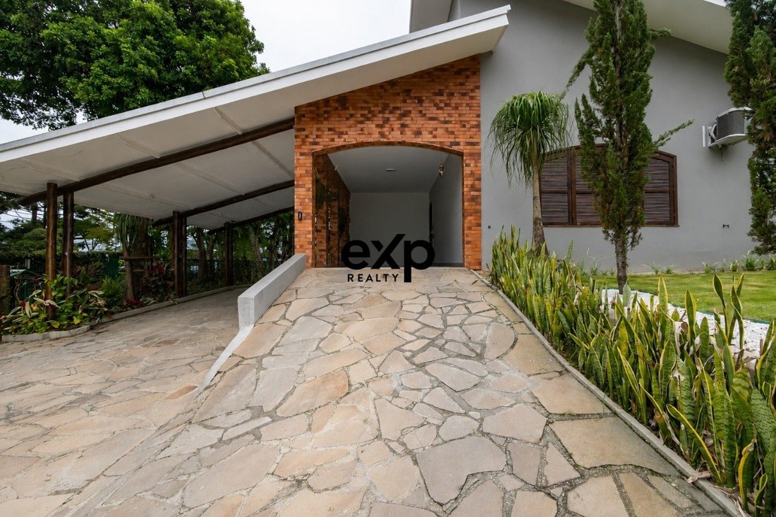 House in São José dos Pinhais, State of Paraná, Brazil 4 - 18017232