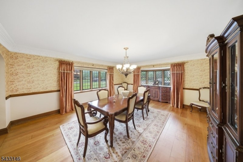 House in Essex Fells, New Jersey, United States 3 - 18017970