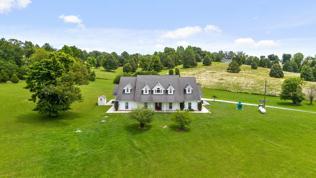 House in Spring City, Tennessee, United States 3 - 18018278