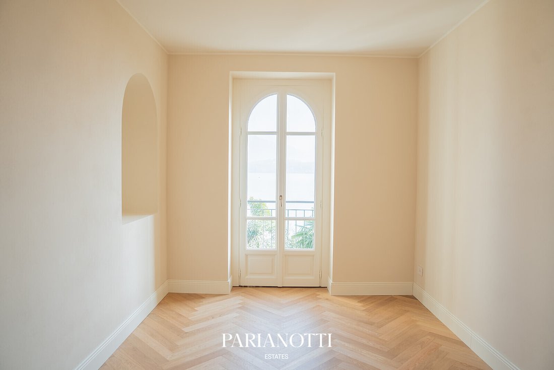 Villa in Stresa, Piedmont, Italy 1 - 17727527