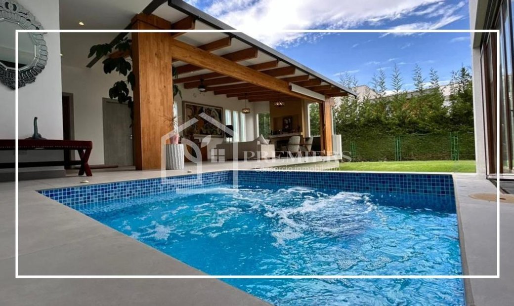 Casa En Venta Sector Club Arrayanes In Quito, Pichincha, Ecuador For ...