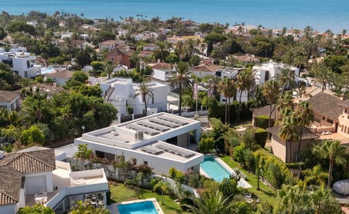 Villa en Elviria-Cabopino, Marbella, España 1