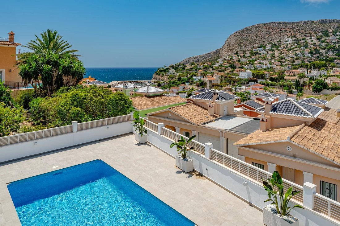 Villa in Calp / Calpe, Valencian Community, Spain 5 - 18016995
