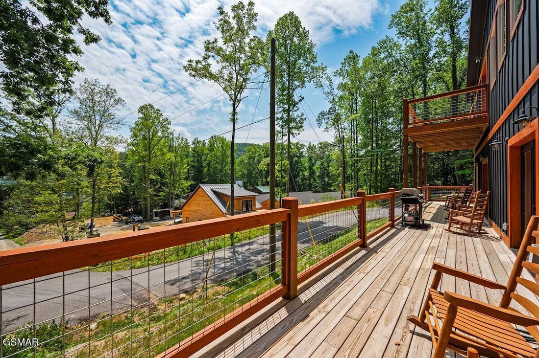 House in Gatlinburg, Tennessee, United States 3 - 18018697