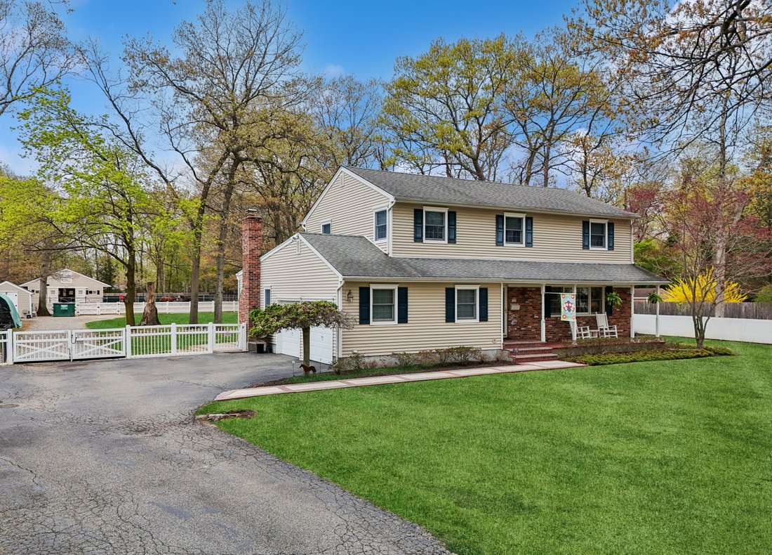 House in Saint James, New York, United States 1 - 17349624