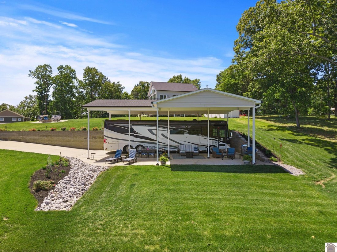 House in Murray, Kentucky, United States 5 - 18018079