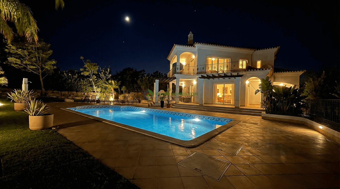 Villa in Vilamoura, Quarteira, Algarve 2 - 18018274