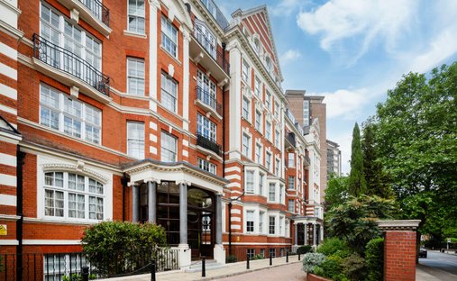 Apartment in Little Venice, Westminster, England 1