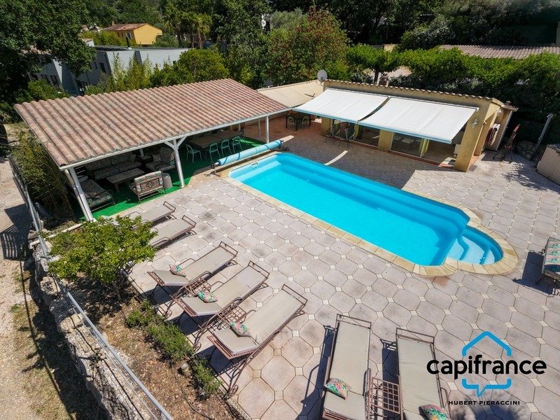 House in Solliès-Toucas, Provence-Alpes-Côte d'Azur, France 3 - 18017005