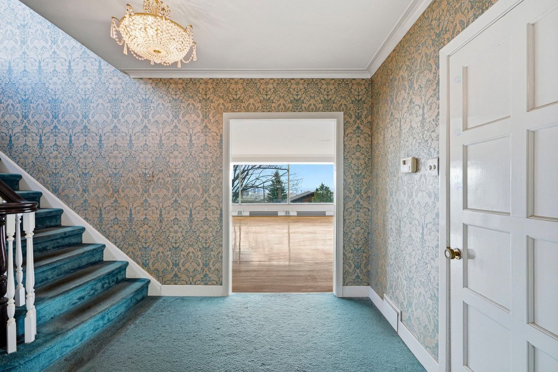 House in Montréal, Quebec, Canada 3 - 18020519