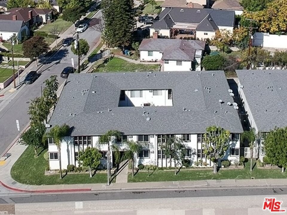 Alhambra, California, United States 1 - 18018850