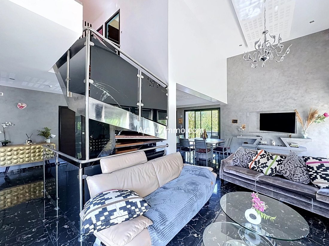 House in Les Orchidees, Limeil-Brevannes, France 4 - 18017040