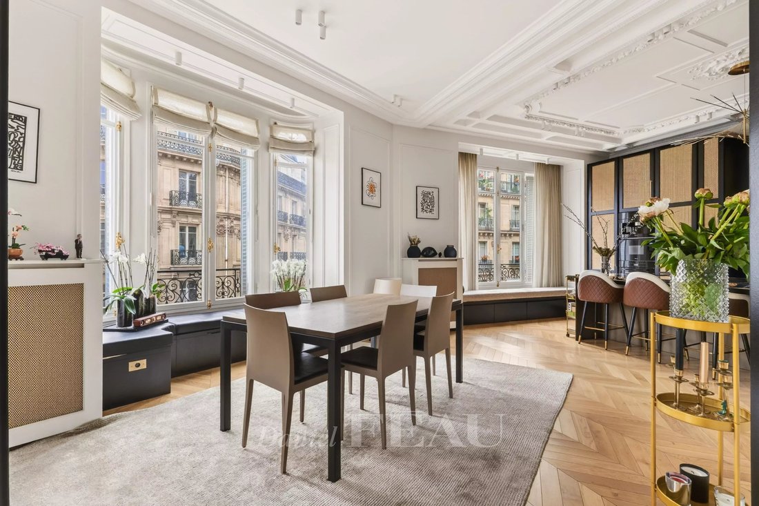 Apartment in Courcelles-Wagram, Paris 17e Arrondissement, Paris 3 - 18017000