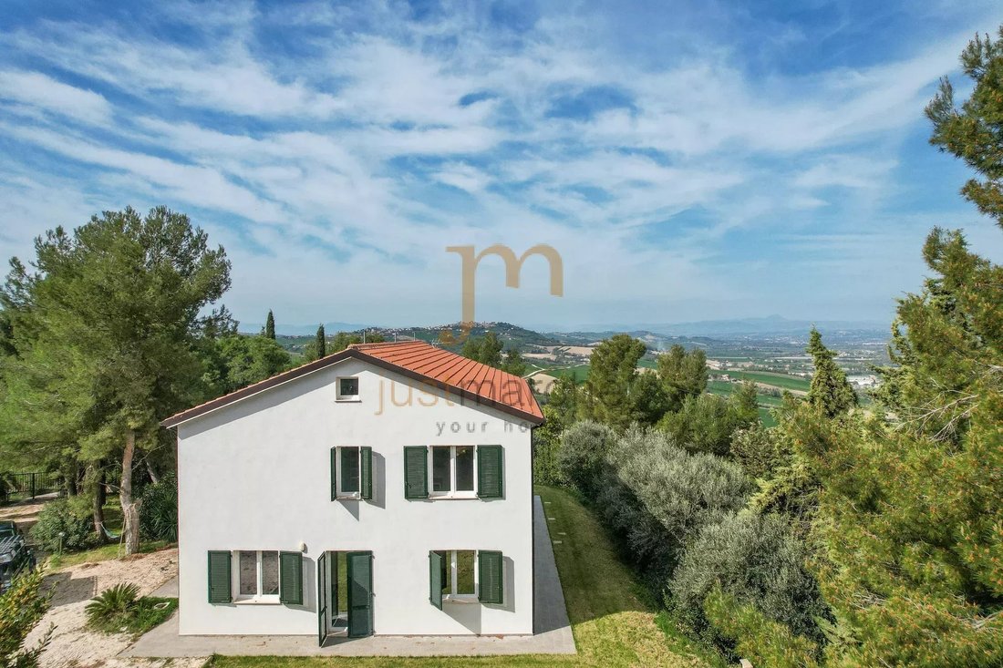 Villa in Potenza Picena, Marche, Italy 2 - 18017019