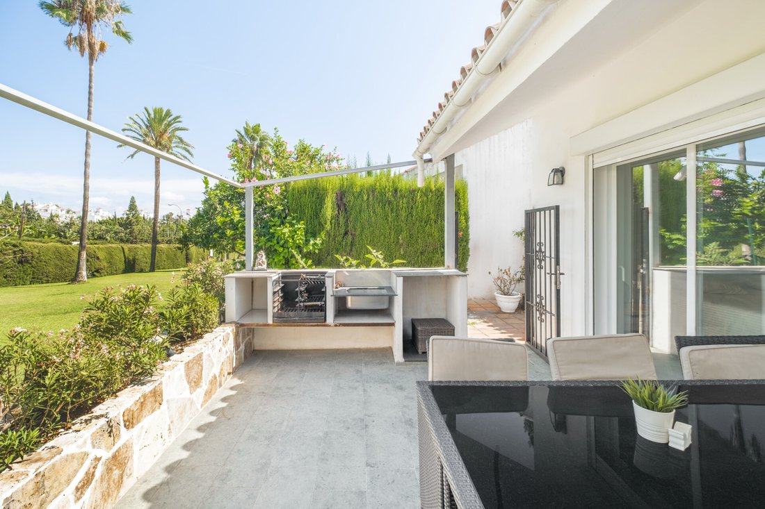 Wohnung in Nueva Andalucía, Marbella, Spanien 3 - 16172425