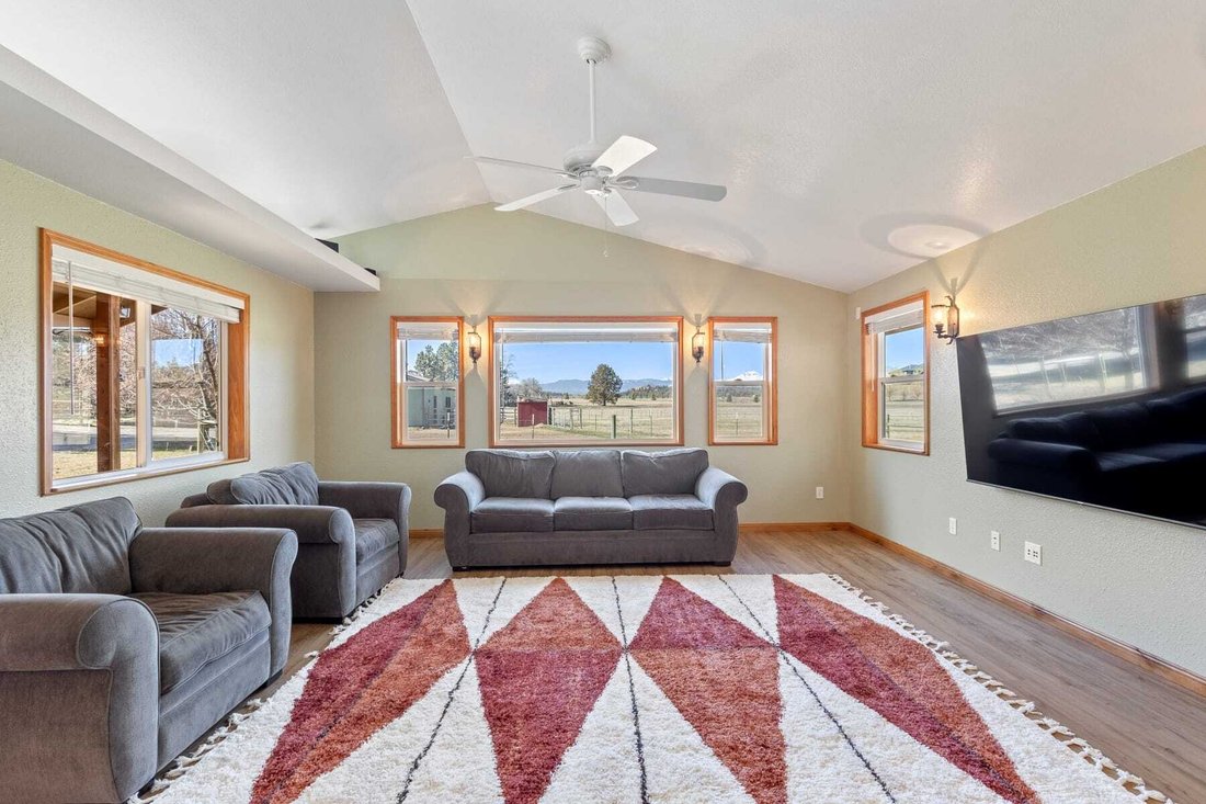 House in Bend, Oregon, United States 4 - 18020517