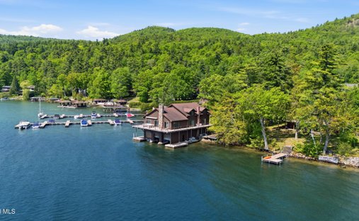 House in Hague, New York, United States 1
