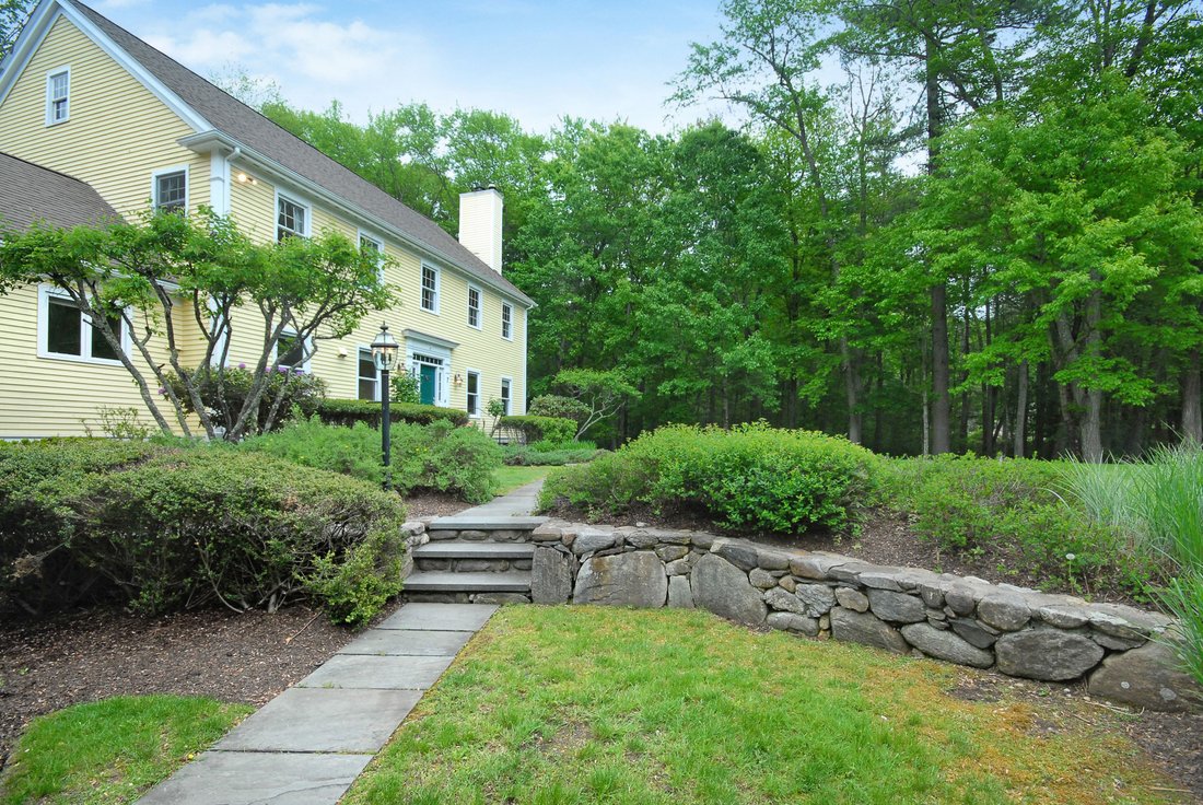 House in Acton, Massachusetts, United States 2 - 18019326