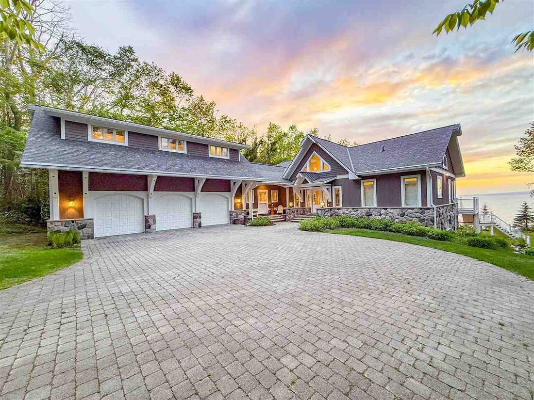 House in Petoskey, Michigan, United States 2 - 18017663