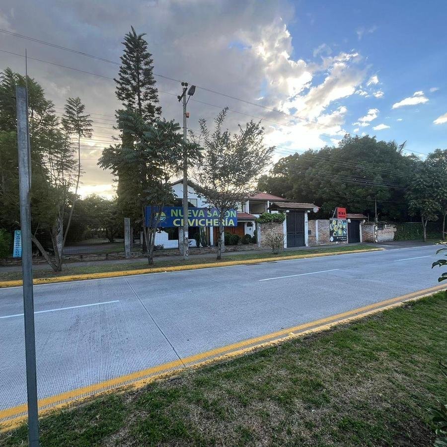 Land in Quito, Pichincha, Ecuador 2 - 18016771