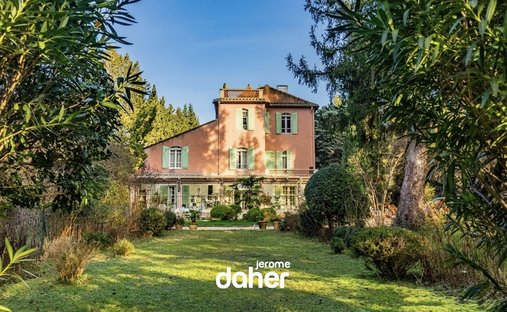 Domaine à Orgon, Provence-Alpes-Côte d'Azur, France 1