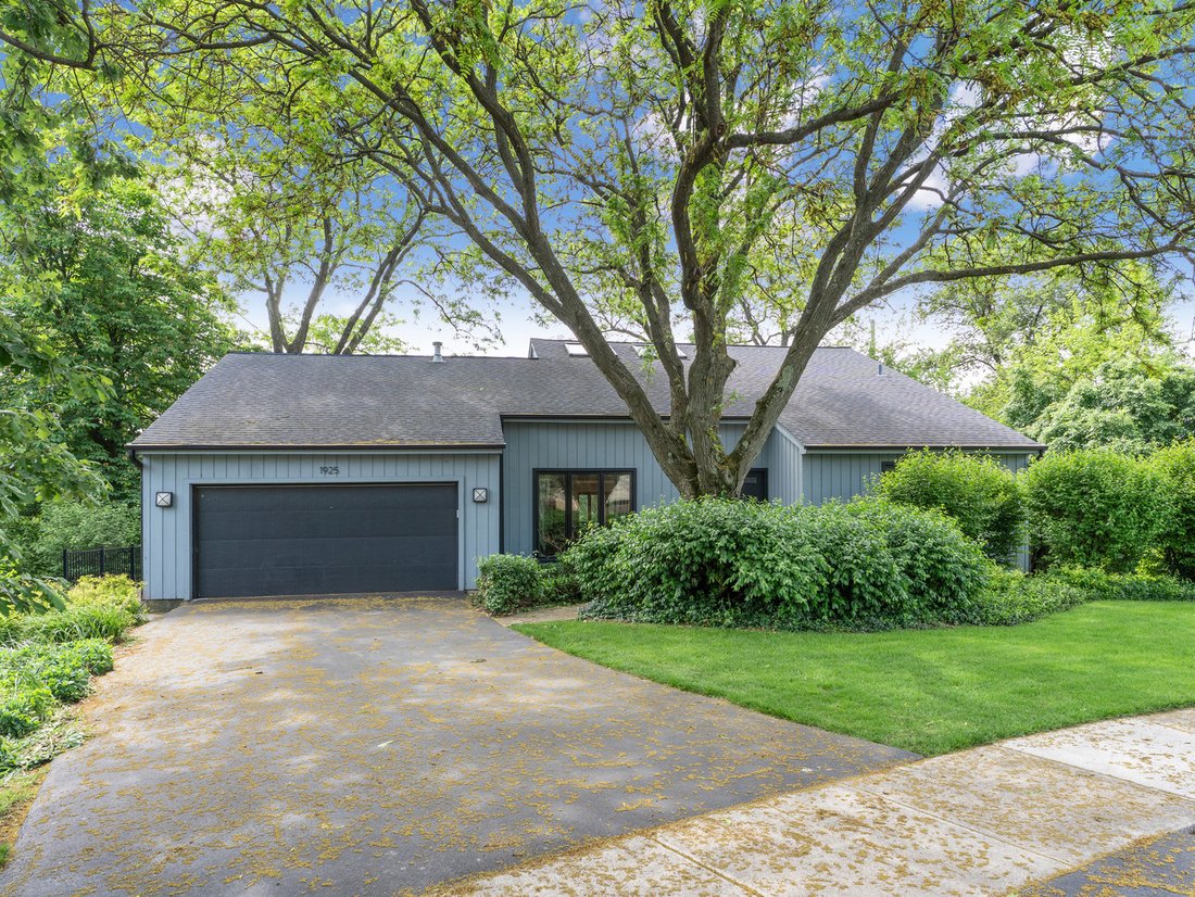 House in Lisle, Illinois, United States 2 - 18020327