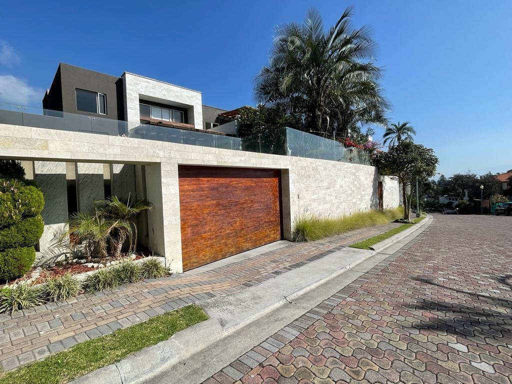House in Quito, Pichincha, Ecuador 1 - 18016758