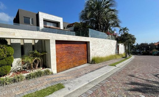 House in Quito, Pichincha, Ecuador 1