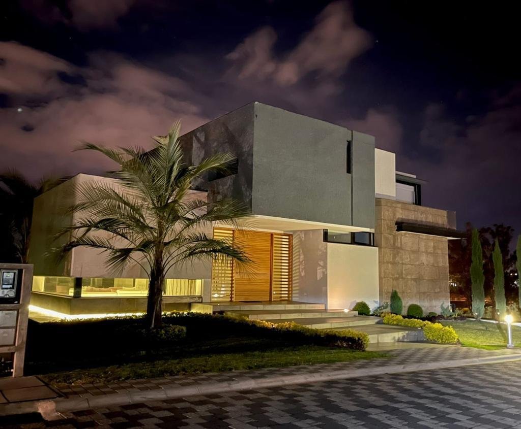House in Quito, Pichincha, Ecuador 1 - 18016745