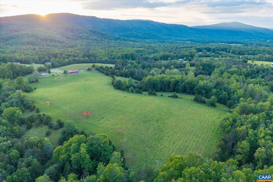 House in Crozet, Virginia, United States 1 - 18015609