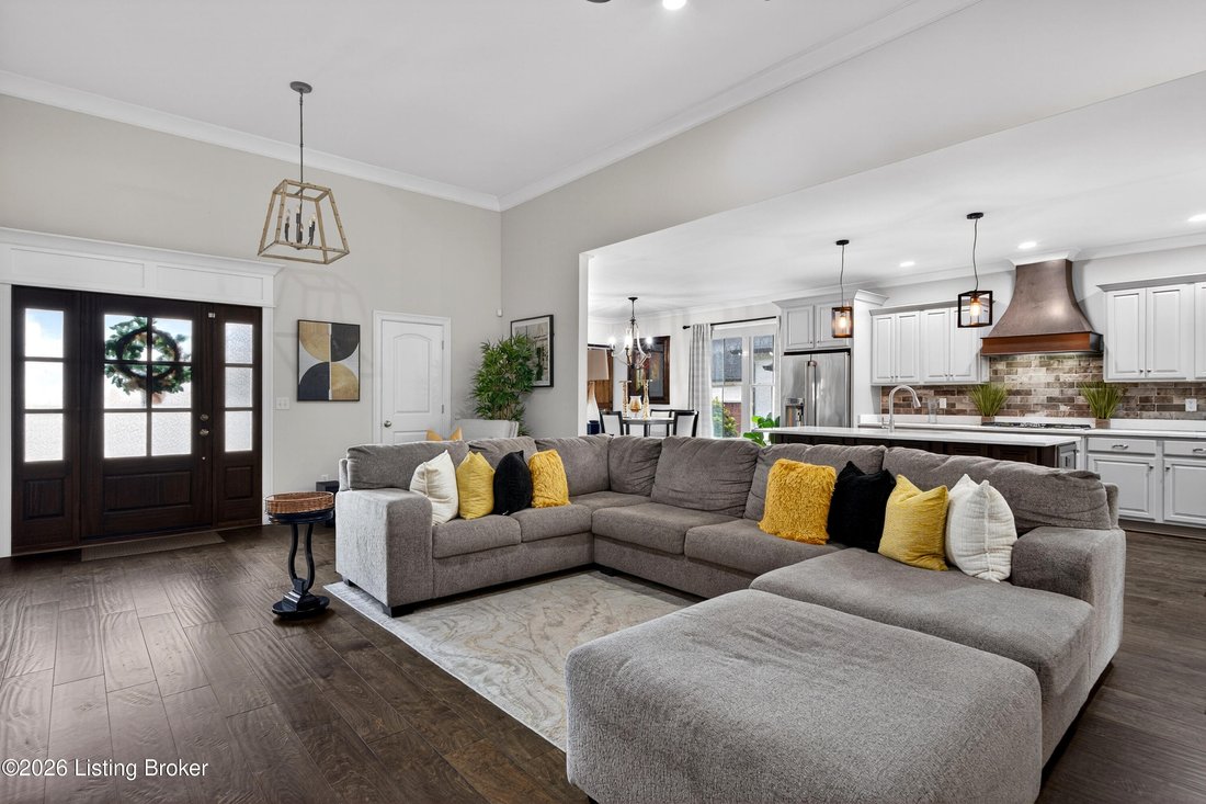 House in Watterson Park, Kentucky, United States 3 - 18021177
