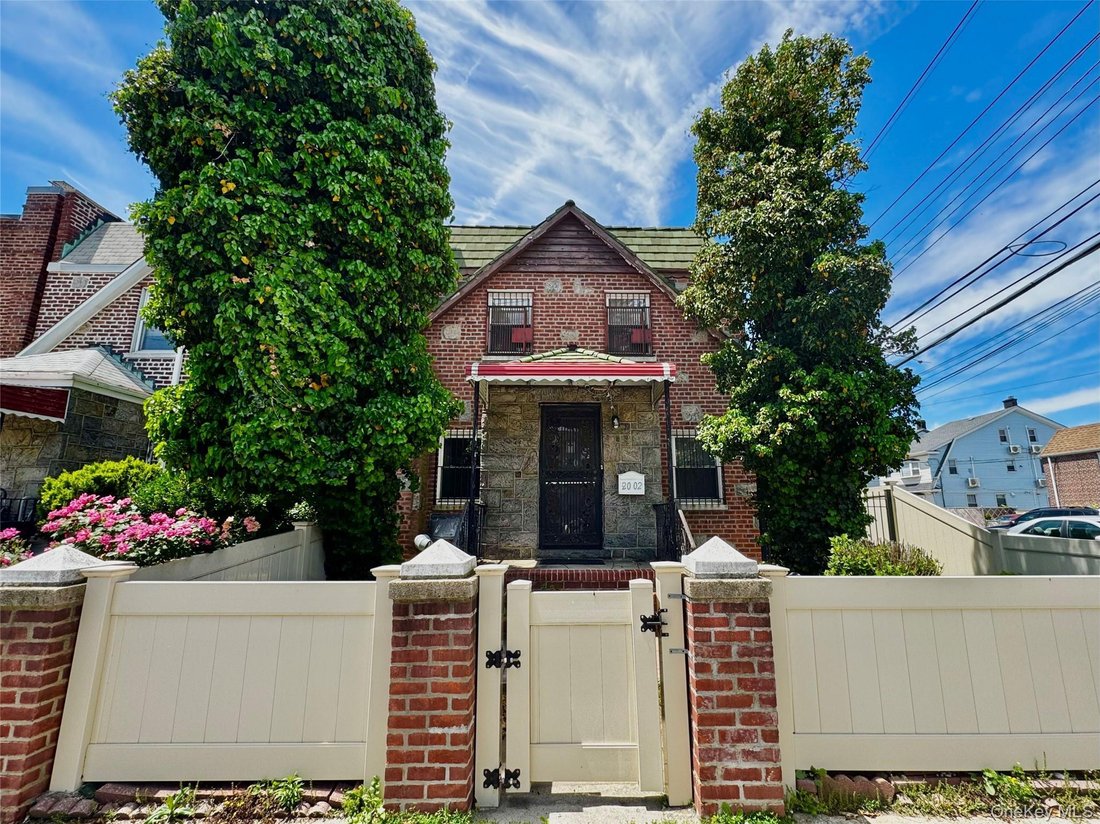 House in New York, New York, United States 1 - 18016262