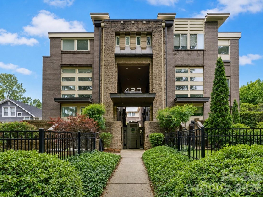 Condo in Charlotte, North Carolina, United States 1 - 18018658