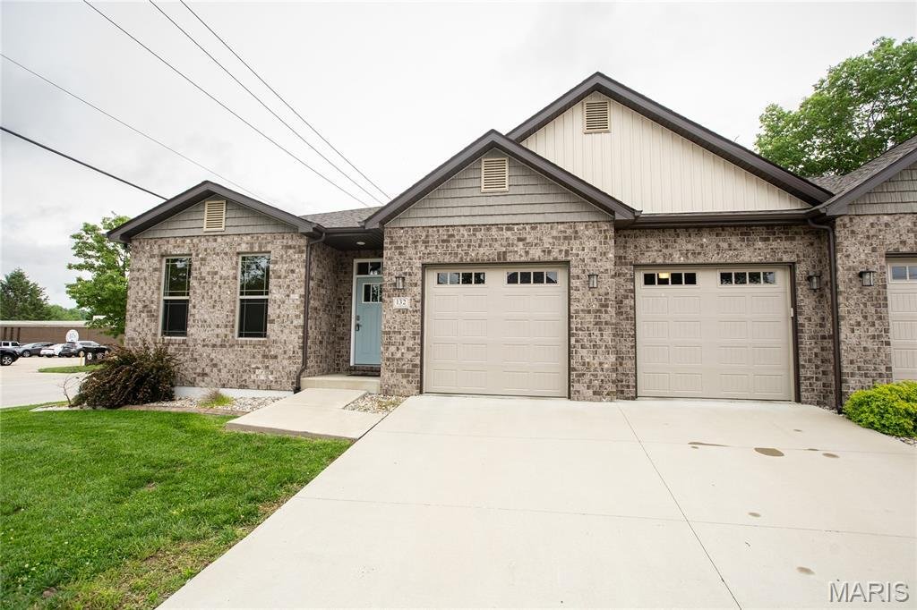 Condo in Columbia, Illinois, United States 1 - 18015911