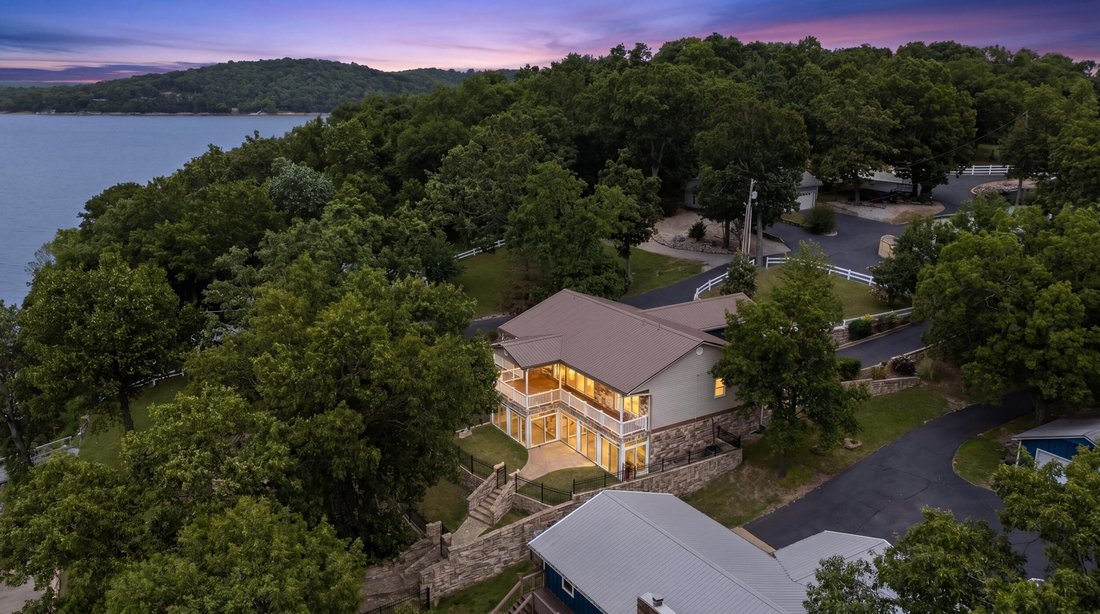 House in Grove, Oklahoma, United States 4 - 18017813