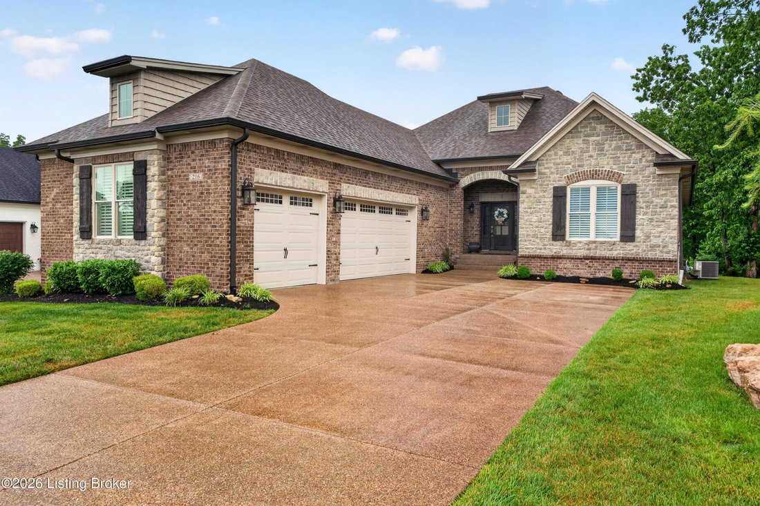 House in Watterson Park, Kentucky, United States 1 - 18021177