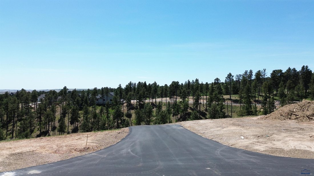 Land in Rapid City, South Dakota, United States 5 - 18021075