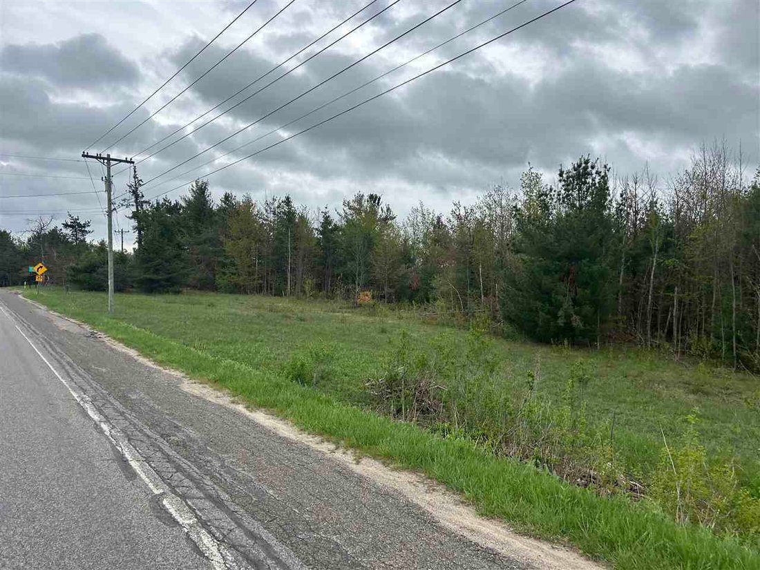 Land in Petoskey, Michigan, United States 3 - 18017654
